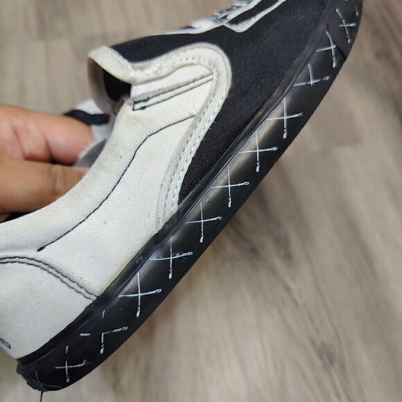 Inkkas Limited Edition R2D2 Star Wars Graphic Slip On Shoes - Picture 8 of 15